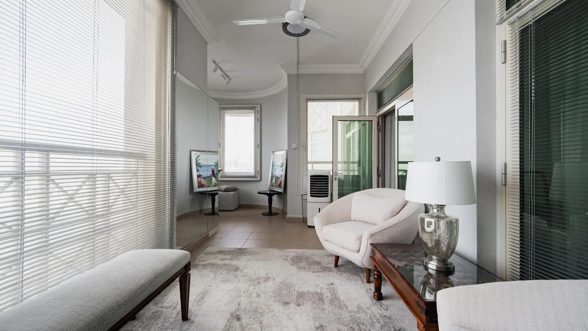 Your Private Beach With Sea View & Crib - Palm 2Br Dubai 0*,  United Arab Emirates