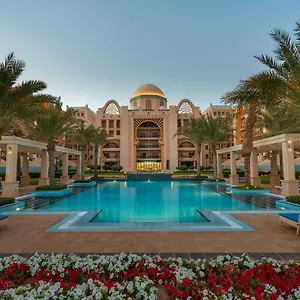  Apartment Amazing Beachfront Apartments Near Atlantis Waterpark By Simply Comfort