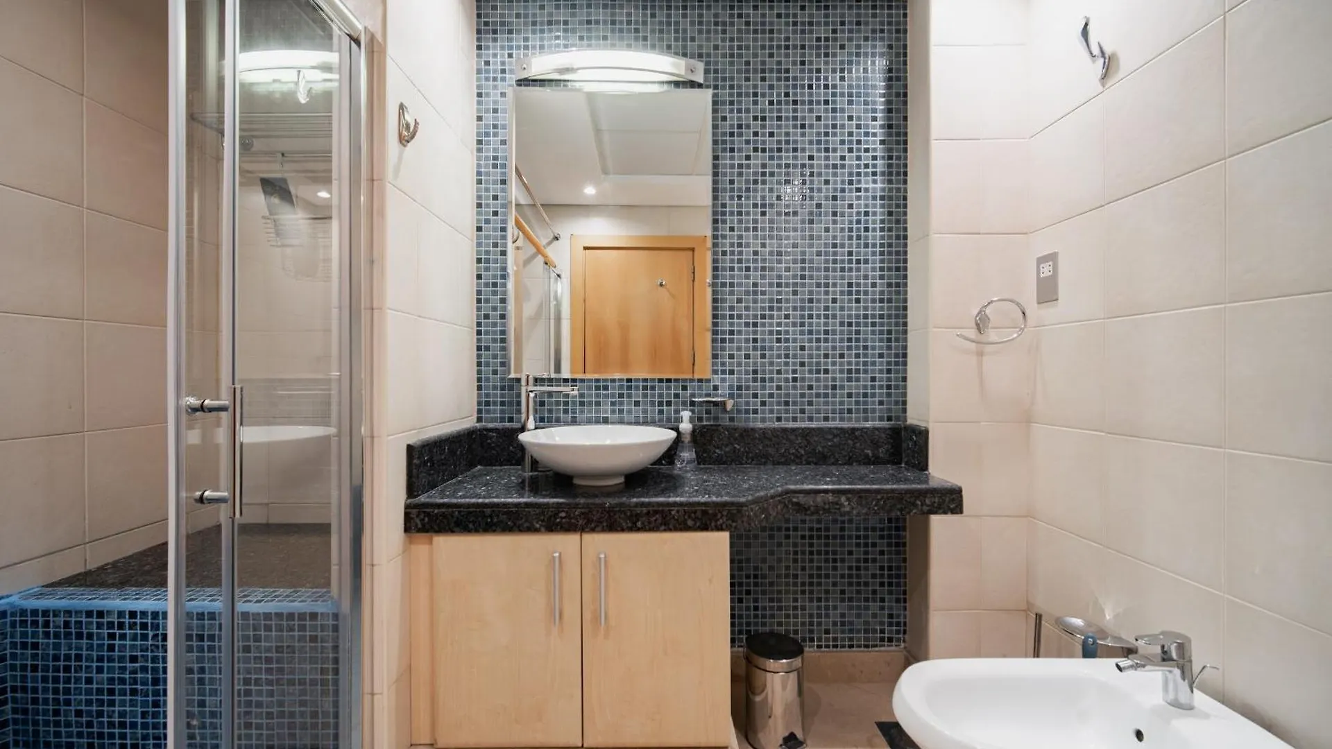 Your Private Beach With Sea View & Crib - Palm 2Br Dubai